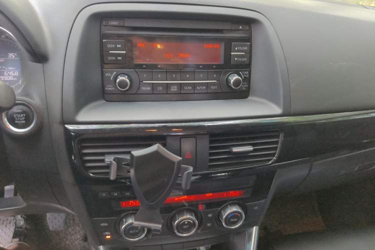 Used Mazda CX-5 2013 2.0L Manual Two-Wheel Drive Comfort Version Audio And AC Panel