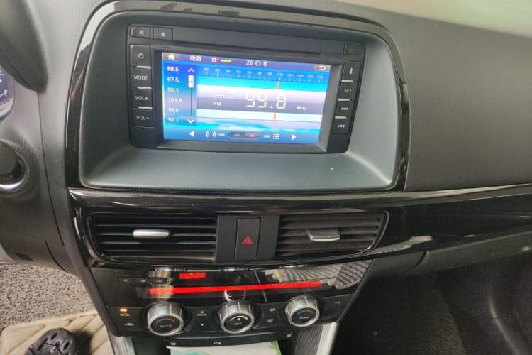 Used Mazda CX-5 2013 2.5L Automatic 4x4 Luxury Version Audio And AC Panel
