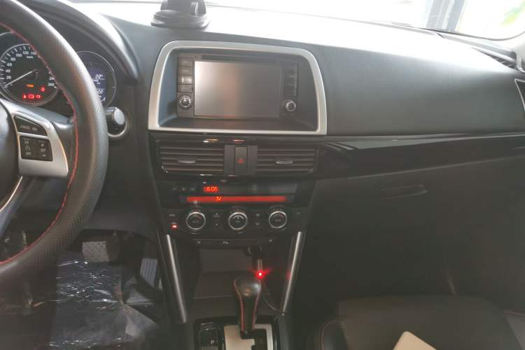 Used Mazda CX-5 2013 2.5L Automatic 4x4 Luxury Version Audio And AC Panel