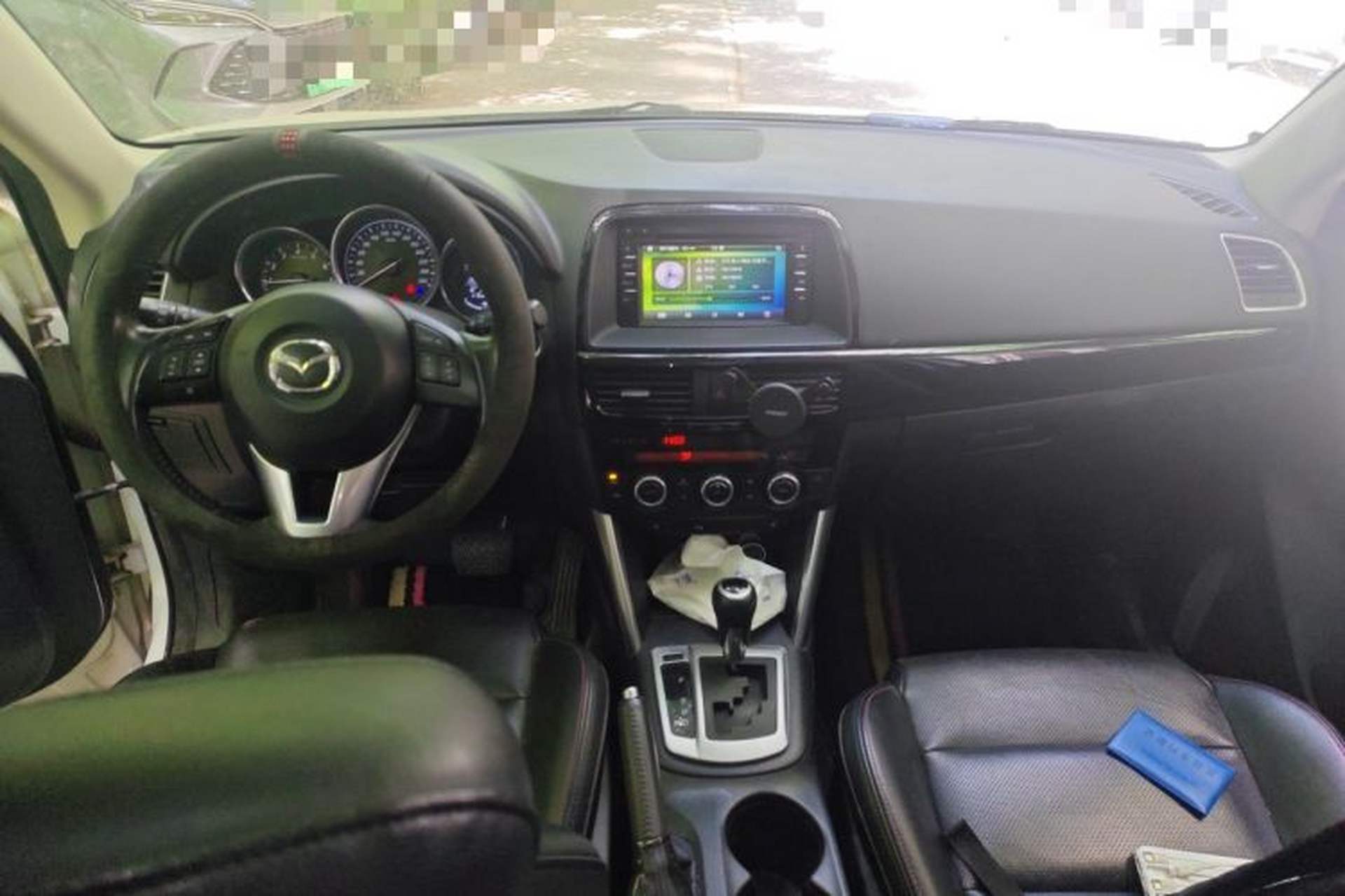 Used Mazda CX-5 2013 2.5L Automatic 4x4 Luxury Version Center Console