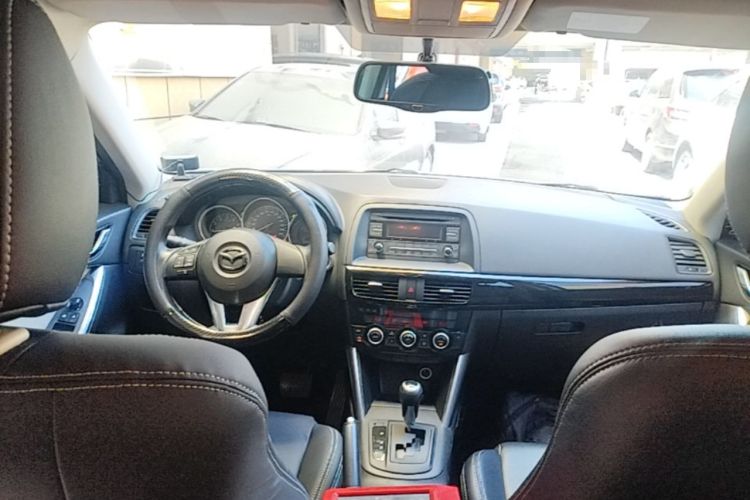 Used Mazda CX-5 2013 2.0L Automatic Two-Wheel Drive Comfort Version Center Console