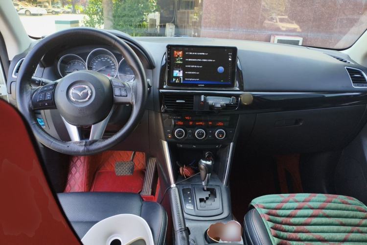 Used Mazda CX-5 2013 2.5L Automatic 4x4 Luxury Version Center Console
