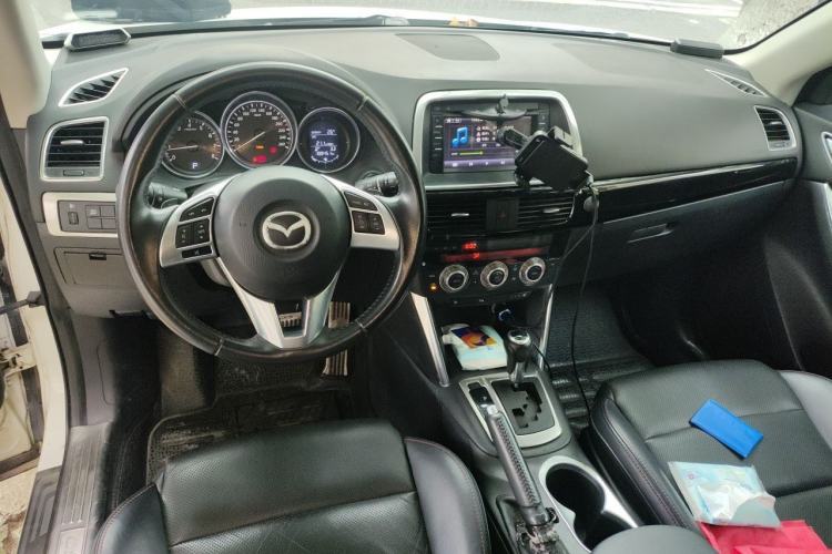 Used Mazda CX-5 2013 2.5L Automatic 4x4 Luxury Version Center Console