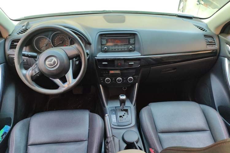 Used Mazda CX-5 2013 2.0L Automatic Two-Wheel Drive Comfort Version Center Console