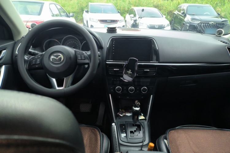 Used Mazda CX-5 2013 2.5L Automatic 4x4 Luxury Version Center Console