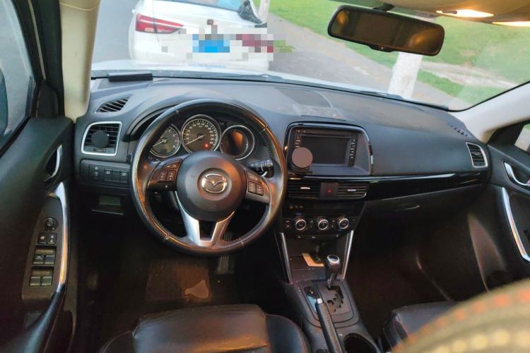Used Mazda CX-5 2013 2.5L Automatic 4x4 Luxury Version Center Console