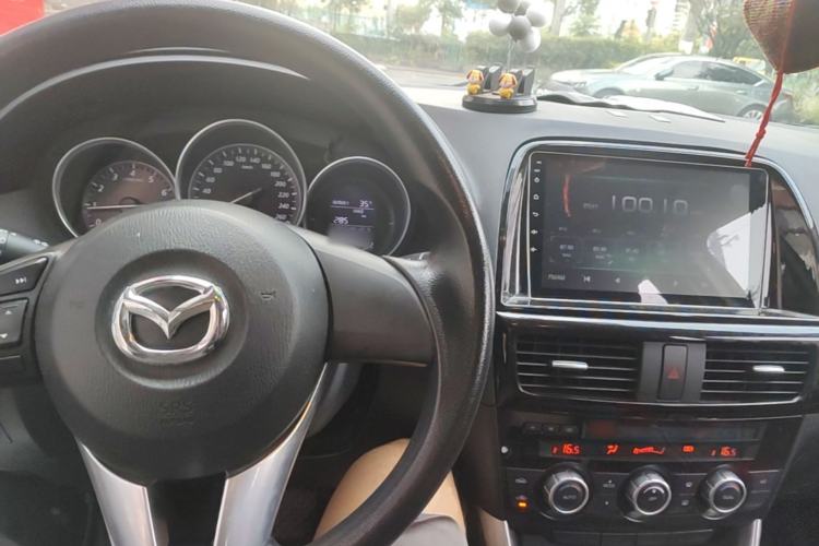 Used Mazda CX-5 2013 2.0L Automatic Two-Wheel Drive Comfort Version Center Console
