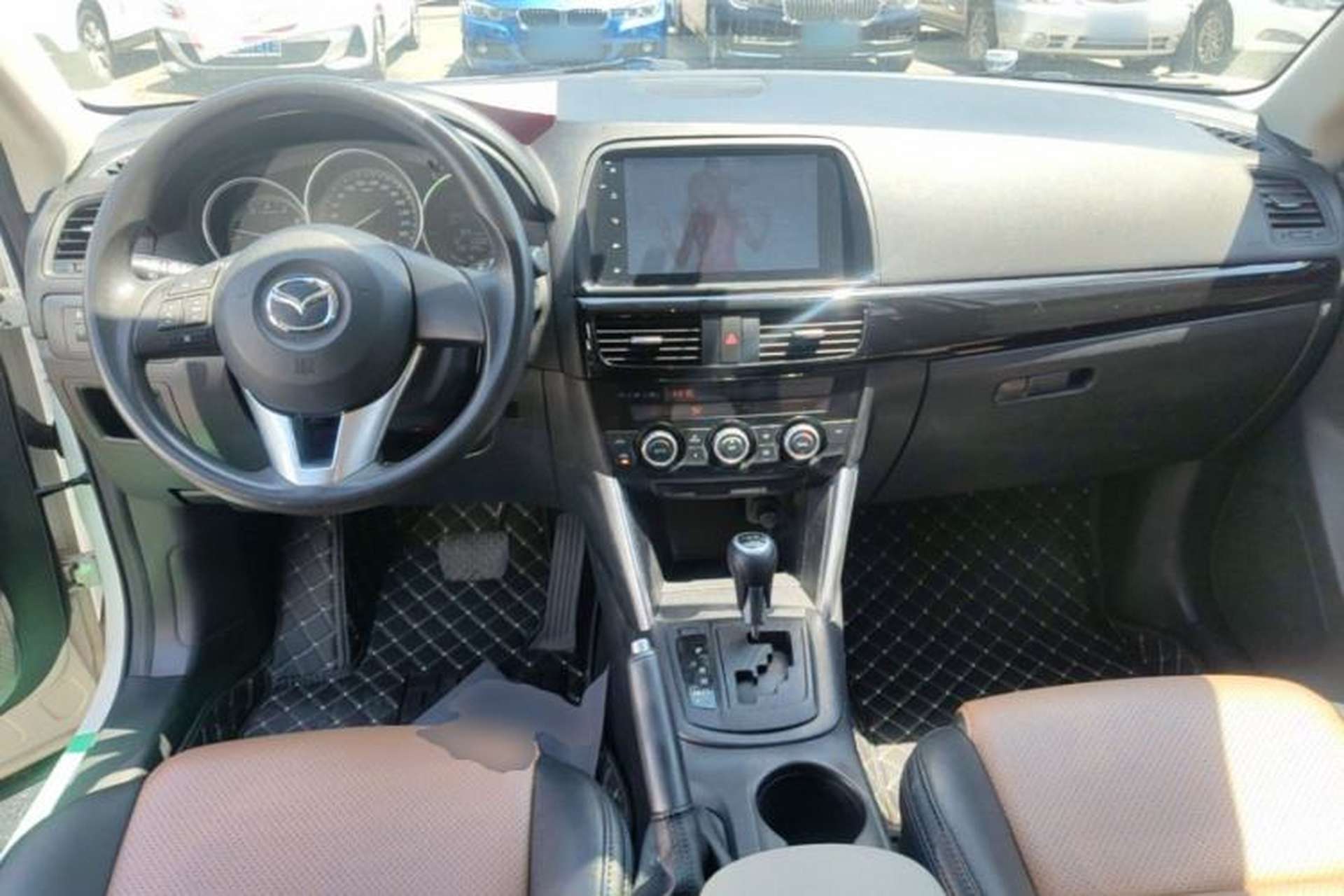Used Mazda CX-5 2013 2.0L Automatic Two-Wheel Drive Comfort Version Center Console
