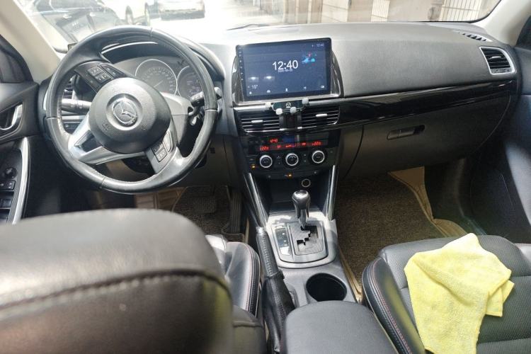 Used Mazda CX-5 2013 2.5L Automatic 4x4 Luxury Version Center Console