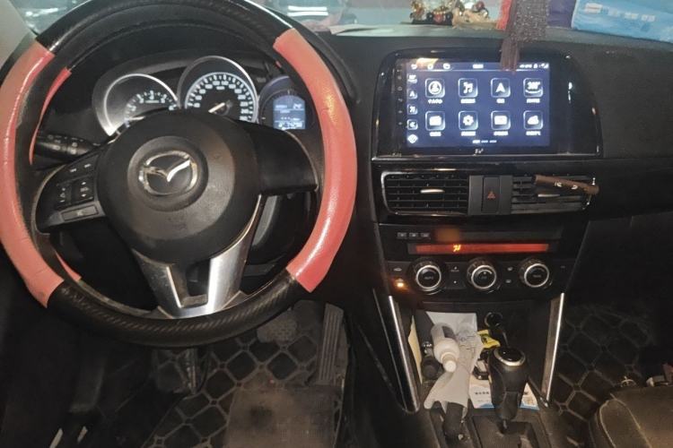 Used Mazda CX-5 2013 2.0L Automatic Two-Wheel Drive Comfort Version Center Console