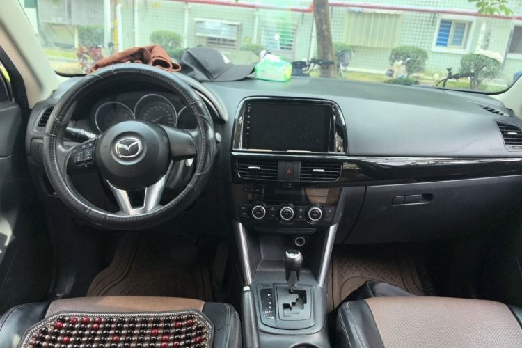 Used Mazda CX-5 2013 2.0L Automatic Two-Wheel Drive Comfort Version Center Console