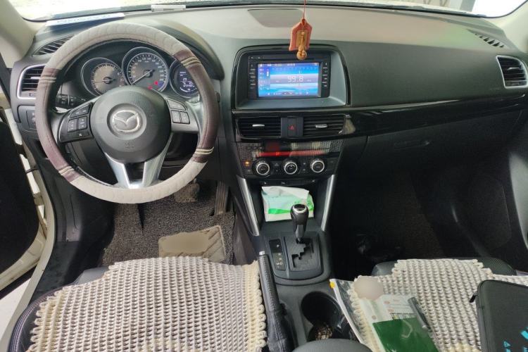 Used Mazda CX-5 2013 2.5L Automatic 4x4 Luxury Version Center Console