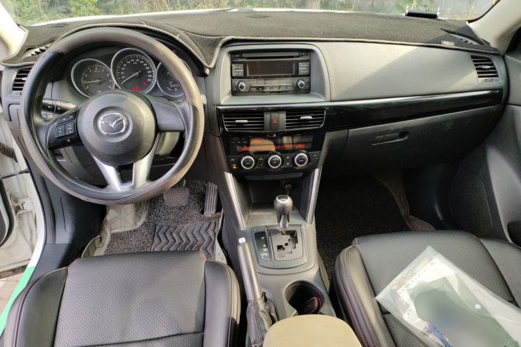 Used Mazda CX-5 2013 2.0L Automatic Two-Wheel Drive Comfort Version Center Console