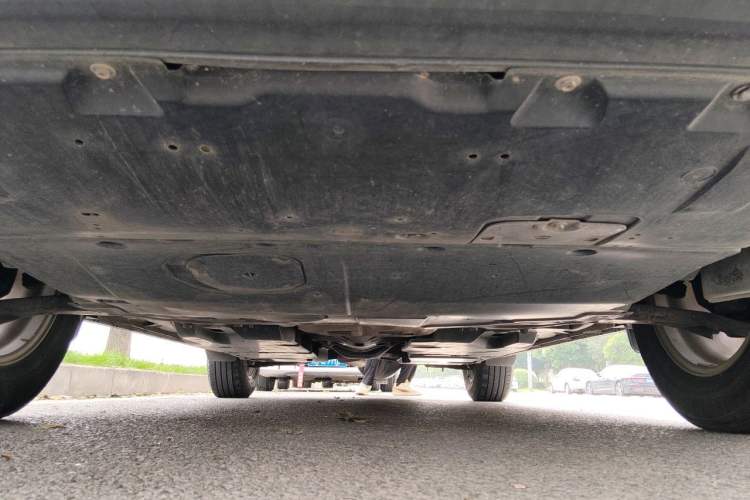 Used Mazda CX-5 2013 2.0L Manual Two-Wheel Drive Comfort Version Chassis Front
