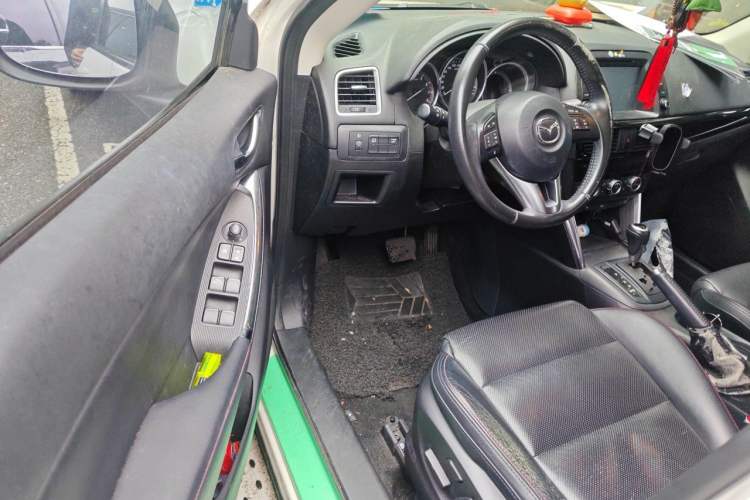 Used Mazda CX-5 2013 2.5L Automatic 4x4 Luxury Version Driver Seat