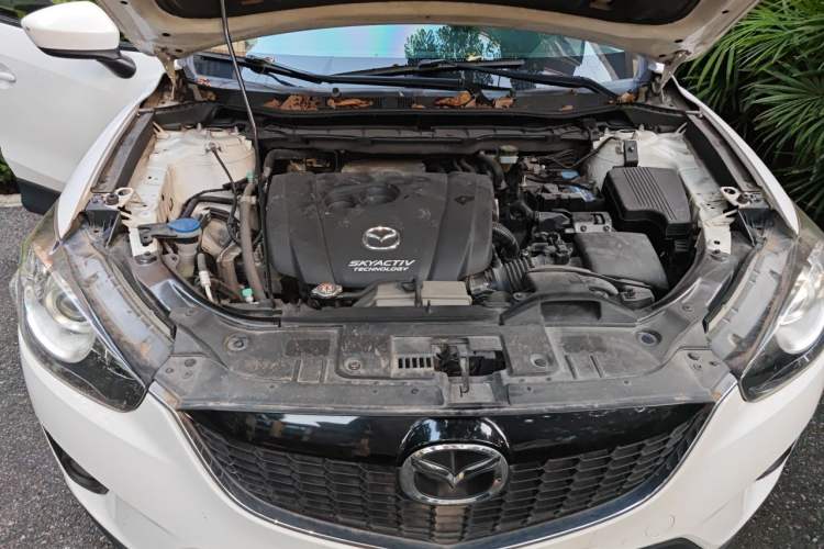 Used Mazda CX-5 2013 2.0L Automatic Two-Wheel Drive Comfort Version Engine Bay