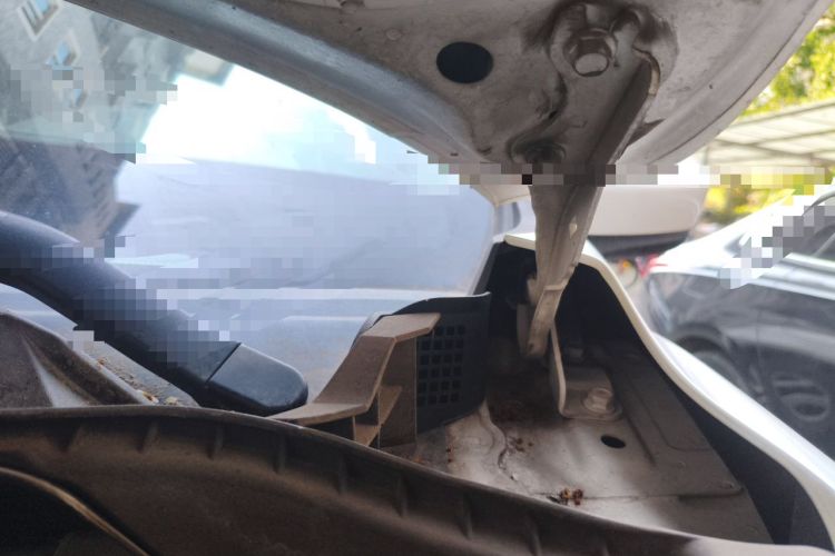 Used Mazda CX-5 2013 2.0L Automatic Two-Wheel Drive Comfort Version Engine Bay Left