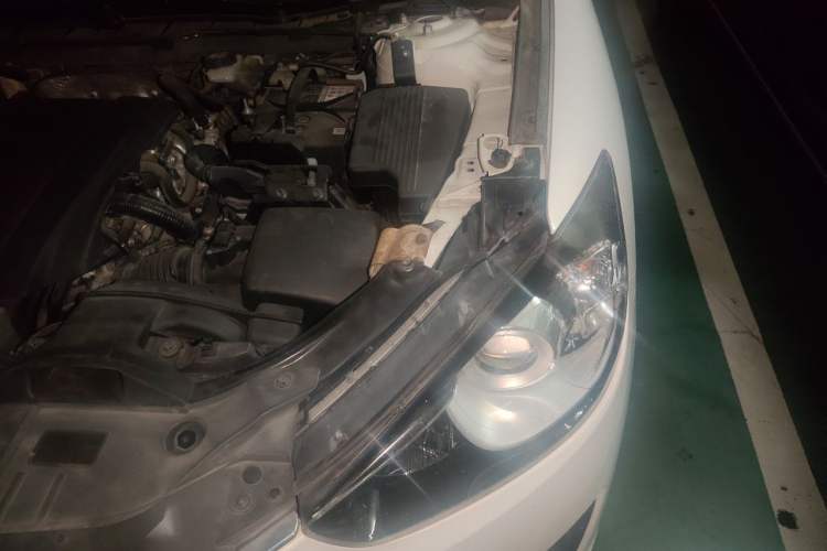 Used Mazda CX-5 2013 2.0L Automatic Two-Wheel Drive Comfort Version Engine Bay Left