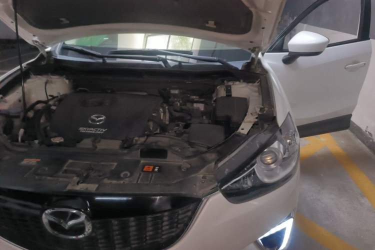 Used Mazda CX-5 2013 2.0L Manual Two-Wheel Drive Comfort Version Engine Bay Left