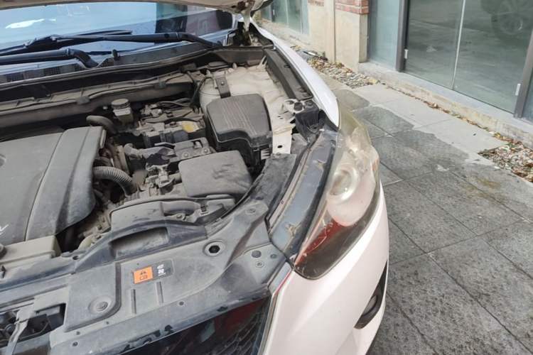 Used Mazda CX-5 2013 2.0L Automatic Two-Wheel Drive Comfort Version Engine Bay Left
