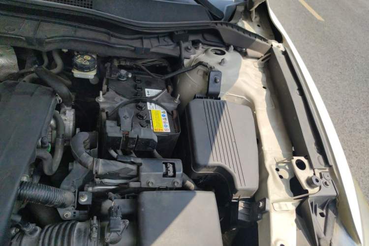 Used Mazda CX-5 2013 2.0L Automatic Two-Wheel Drive Comfort Version Engine Bay Left