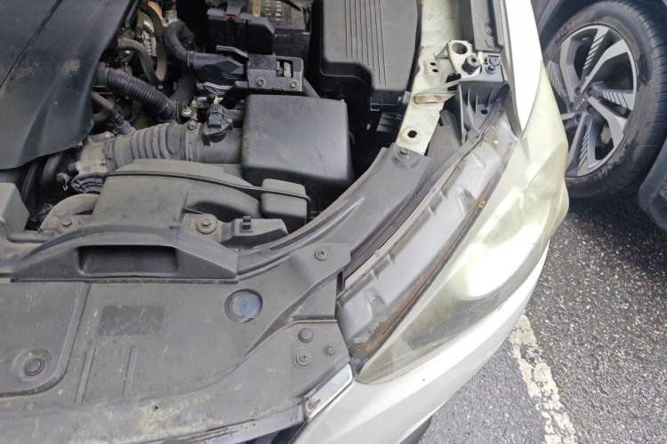 Used Mazda CX-5 2013 2.5L Automatic 4x4 Luxury Version Engine Bay Left