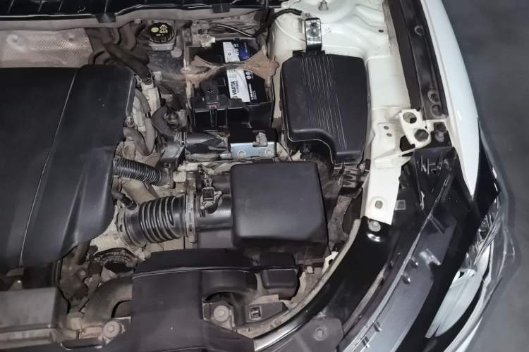 Used Mazda CX-5 2013 2.0L Automatic 4x4 Elite Version Engine Bay Left