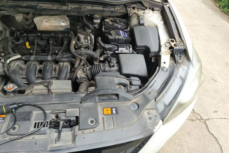 Used Mazda CX-5 2013 2.0L Automatic Two-Wheel Drive Comfort Version Engine Bay Left