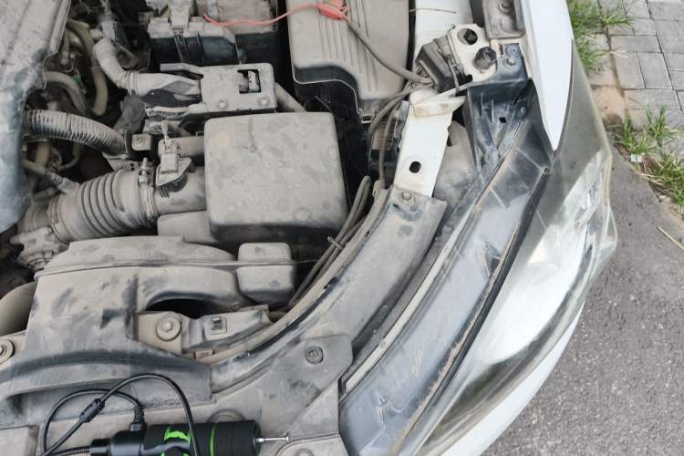 Used Mazda CX-5 2013 2.0L Automatic Two-Wheel Drive Comfort Version Engine Bay Left