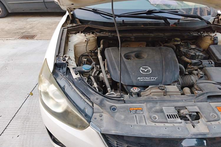 Used Mazda CX-5 2013 2.0L Automatic Two-Wheel Drive Comfort Version Engine Bay Right