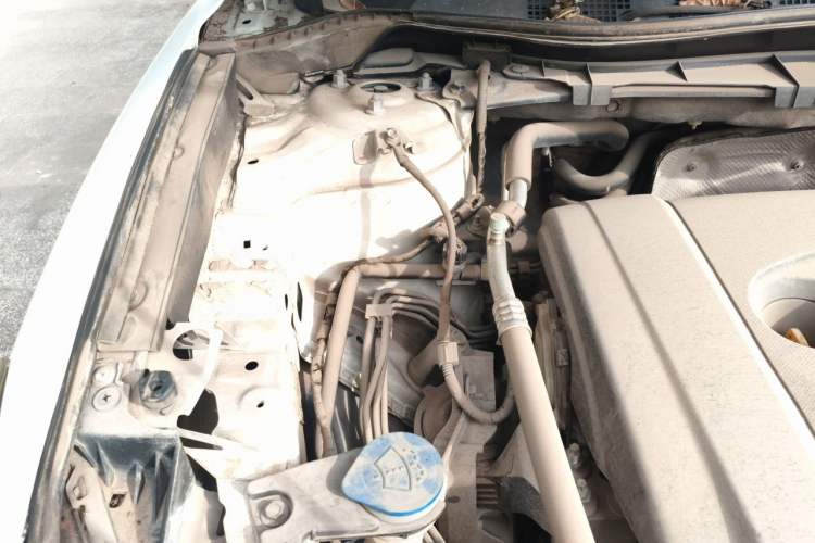 Used Mazda CX-5 2013 2.5L Automatic 4x4 Luxury Version Engine Bay Right
