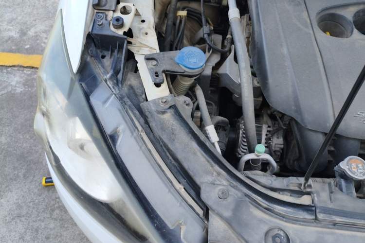 Used Mazda CX-5 2013 2.5L Automatic 4x4 Luxury Version Engine Bay Right
