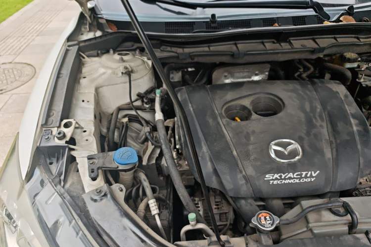 Used Mazda CX-5 2013 2.0L Automatic Two-Wheel Drive Comfort Version Engine Bay Right