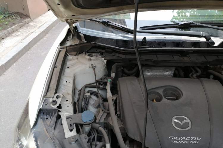 Used Mazda CX-5 2013 2.0L Automatic Two-Wheel Drive Comfort Version Engine Bay Right