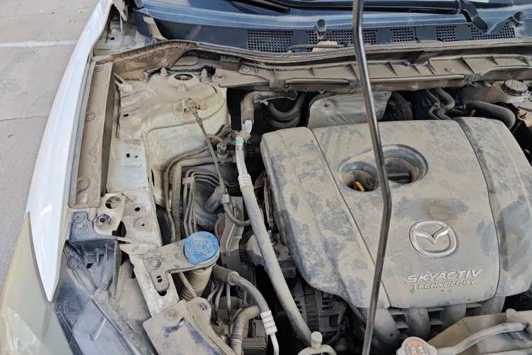 Used Mazda CX-5 2013 2.0L Automatic 4x4 Elite Version Engine Bay Right