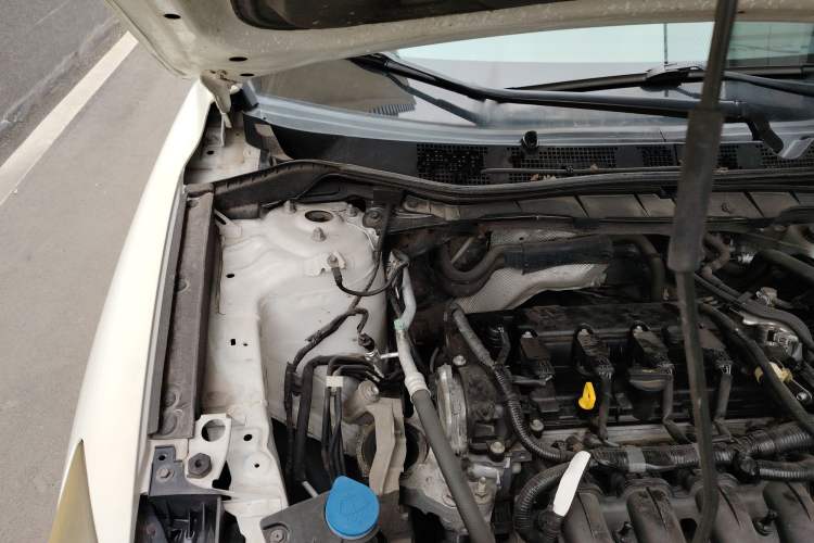 Used Mazda CX-5 2013 2.0L Automatic 4x4 Prestige Edition Engine Bay Right