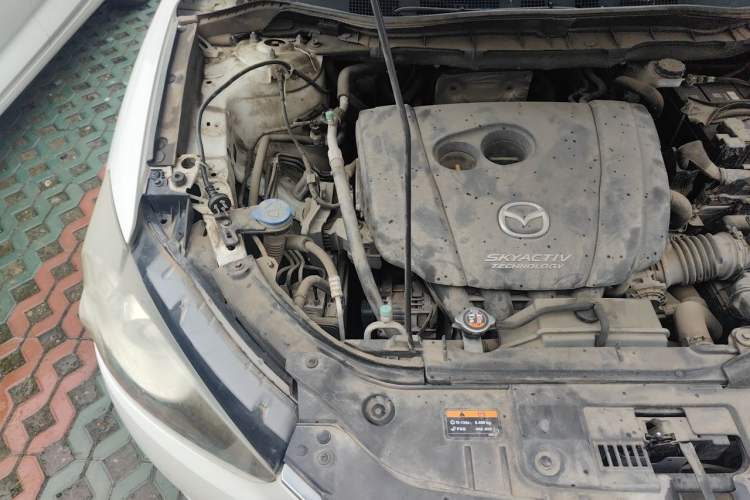 Used Mazda CX-5 2013 2.0L Manual Two-Wheel Drive Comfort Version Engine Bay Right