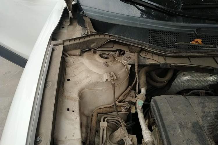 Used Mazda CX-5 2013 2.0L Automatic 4x4 Prestige Edition Engine Bay Right