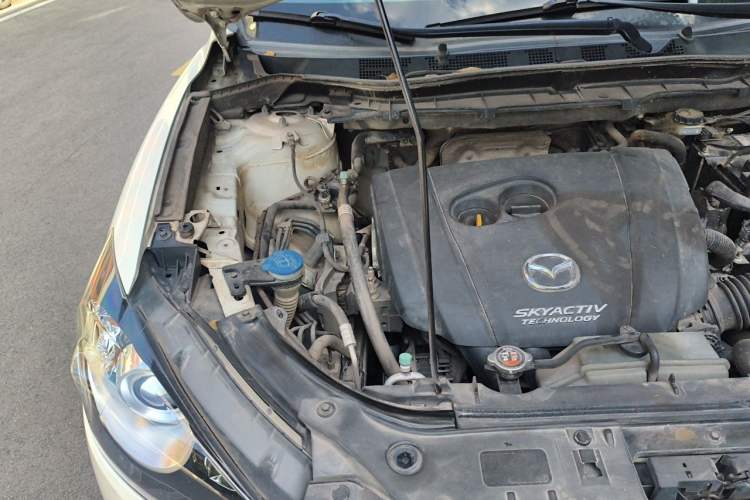 Used Mazda CX-5 2013 2.0L Automatic Two-Wheel Drive Comfort Version Engine Bay Right