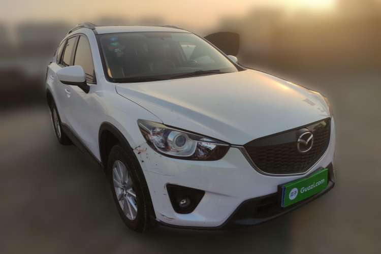 Used Mazda CX-5 2013 2.0L Manual Two-Wheel Drive Comfort Version Front Right 45 Deg