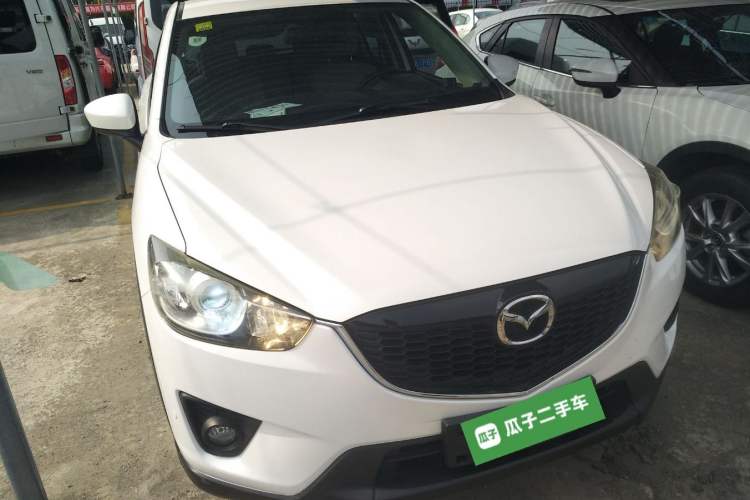 Used Mazda CX-5 2013 2.0L Manual Two-Wheel Drive Comfort Version Front Right 45 Deg