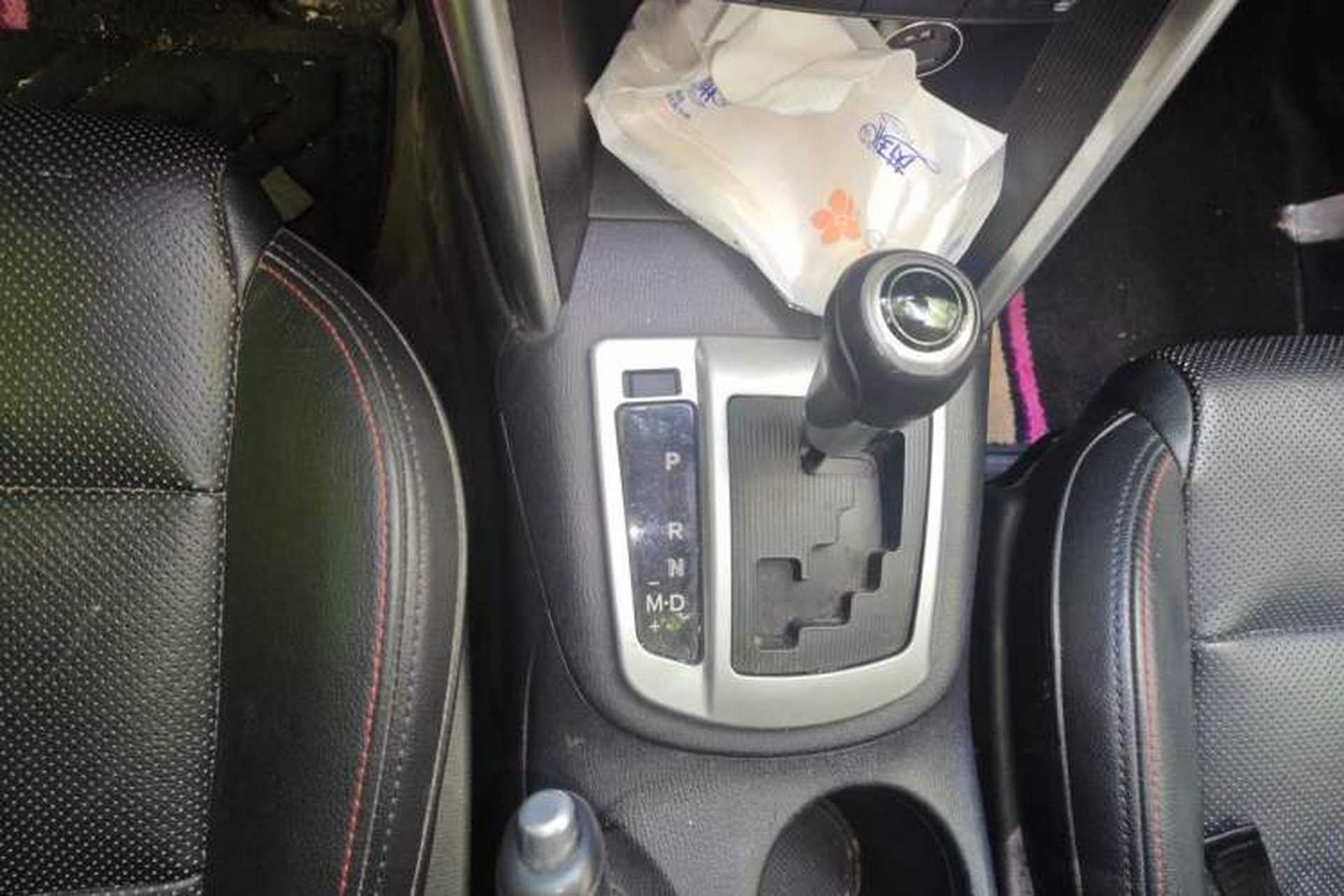 Used Mazda CX-5 2013 2.5L Automatic 4x4 Luxury Version Gear Lever