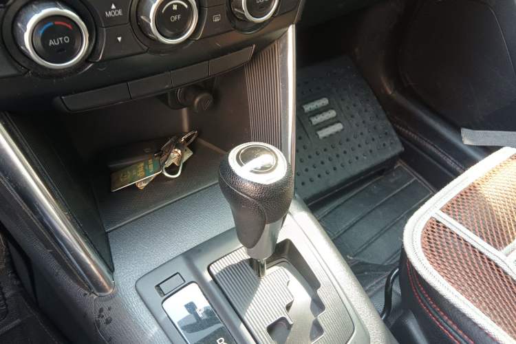 Used Mazda CX-5 2013 2.0L Automatic Two-Wheel Drive Comfort Version Gear Lever