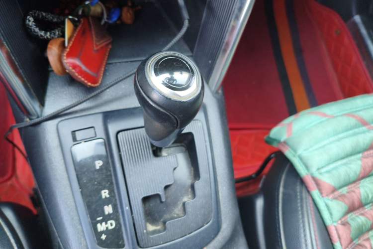 Used Mazda CX-5 2013 2.5L Automatic 4x4 Luxury Version Gear Lever