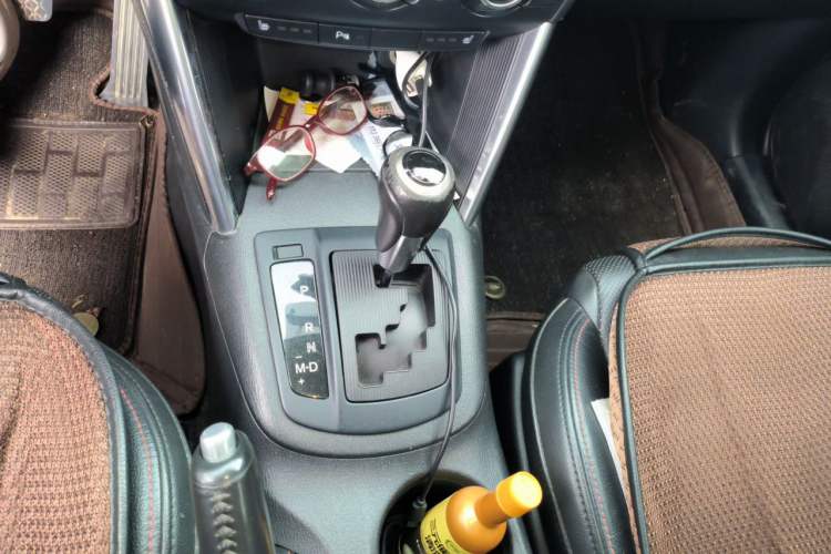Used Mazda CX-5 2013 2.5L Automatic 4x4 Luxury Version Gear Lever