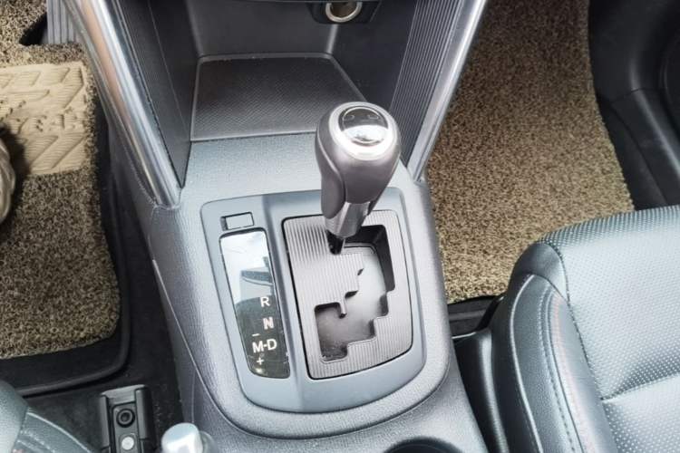 Used Mazda CX-5 2013 2.5L Automatic 4x4 Luxury Version Gear Lever