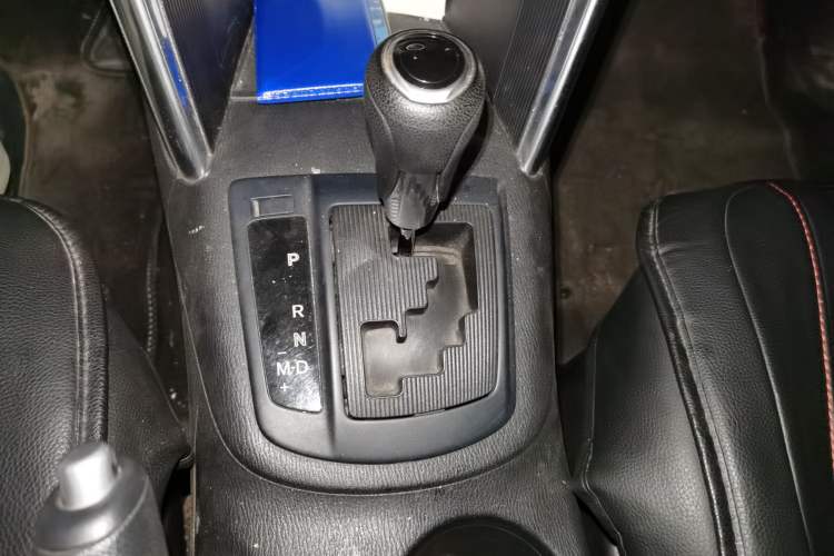 Used Mazda CX-5 2013 2.0L Automatic Two-Wheel Drive Comfort Version Gear Lever