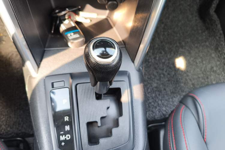 Used Mazda CX-5 2013 2.0L Automatic Two-Wheel Drive Comfort Version Gear Lever