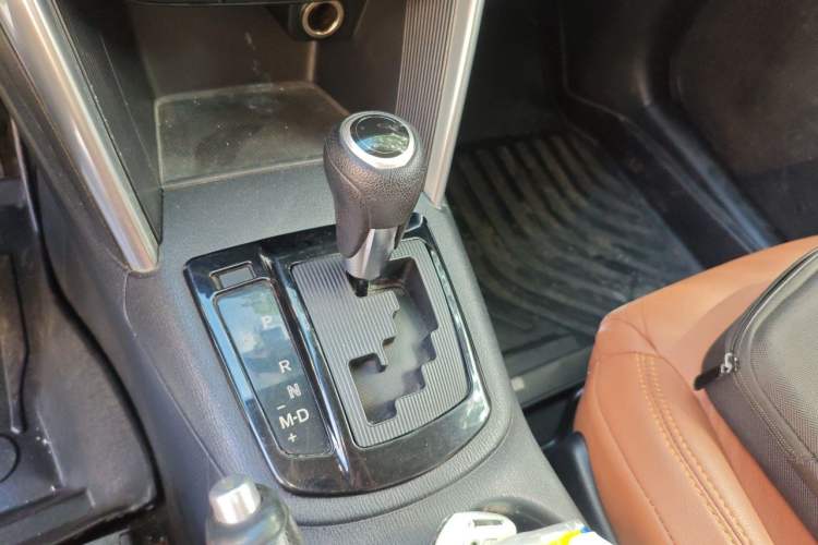 Used Mazda CX-5 2013 2.0L Automatic Two-Wheel Drive Comfort Version Gear Lever