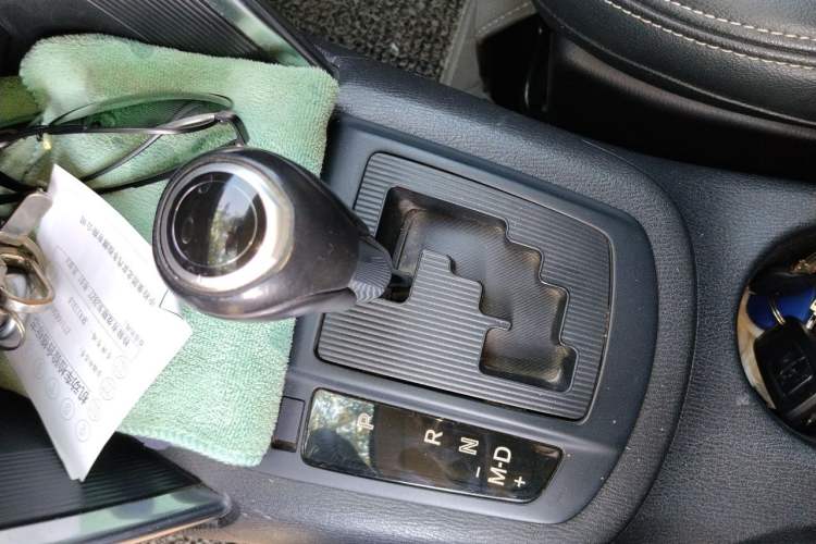 Used Mazda CX-5 2013 2.0L Automatic 4x4 Elite Version Gear Lever